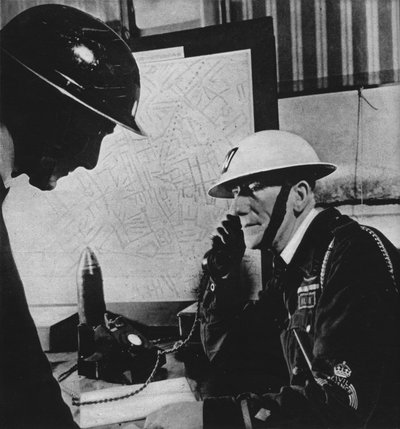 Vijftigduizend Incidenten Werden Gemeld bij Londense Controlecentra Tijdens de Blitz, 1941-1942 door Unbekannt