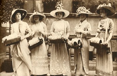 Eerste Alexandra Rose Day, 21 juni 1912, 1933 door Unbekannt