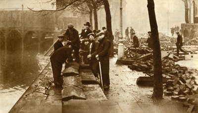 Overstroming in Londen, 1928, 1935 door Unbekannt