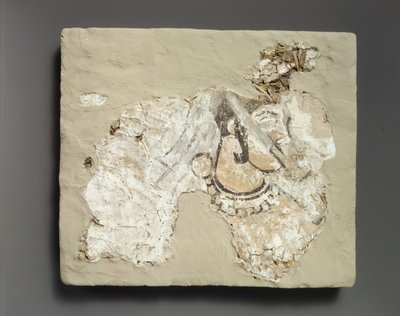 Fragment van muurschildering: vrouw met mondbedekking padam, ca. 7e eeuw n.Chr. door Unbekannt