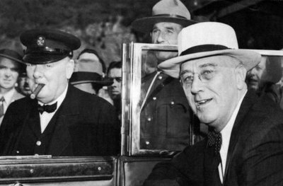 Franklin D Roosevelt en Winston Churchill ontmoeting in Quebec, Canada, 1944 door Unbekannt