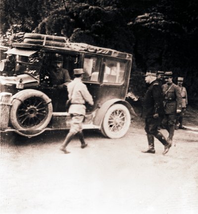 Franse officieren en voertuig, ca. 1914-ca. 1918 door Unbekannt