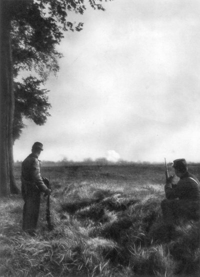 Franse soldaten kijken naar artillerievuur, Eerste Slag bij de Marne, Frankrijk, 5-12 september 1914 door Unbekannt