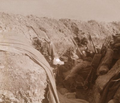 Frontlinieloopgraven, Beauséjour, Noord-Frankrijk, ca. 1914-ca. 1918 door Unbekannt