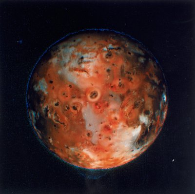 Volledig zicht op Io, een van de manen van Jupiter, 1979 door Unbekannt