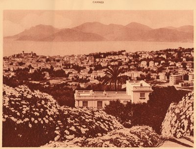 Algemeen uitzicht genomen vanaf Pezou, Cannes, 1930 door Unbekannt