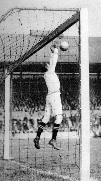 Howard Baker, doelman, Stamford Bridge, Londen door Unbekannt