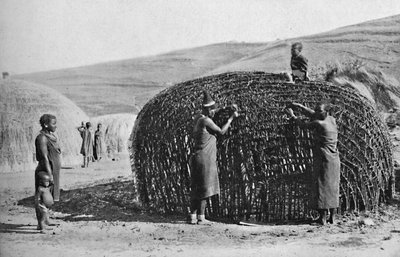 Huttenbouw in Zululand, 1912 door Unbekannt