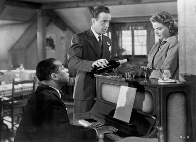 Ingrid Bergman, Humphrey Bogart en Louis Armstrong in Casablanca, 1942 door Unbekannt