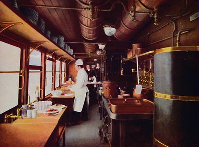 Binnen in een restauratiewagenkeuken op de L.M.S. Spoorweg door Unbekannt