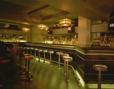 Interieur van een bar, Soho, Londen, ca. 1987 (foto) door Unbekannt