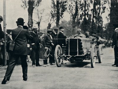 Jarrott arriveert in Bordeaux in de Race of Death, 1937 door Unbekannt