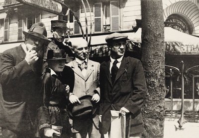 Jean Cocteau, Manuel Ortiz de Zárate, Henri-Pierre Roché, Marie Vassilieff, Max..., 1916 door Unbekannt
