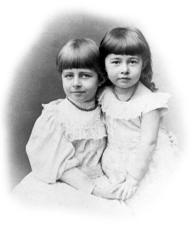 Johanne en Matilda Hertz, dochters van Heinrich en Elizabeth Hertz, ca. 1889 door Unbekannt
