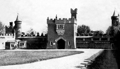Binnenplaats van Killyleagh Castle, Killyleagh, County Down, Noord-Ierland, begin 20e eeuw door Unbekannt