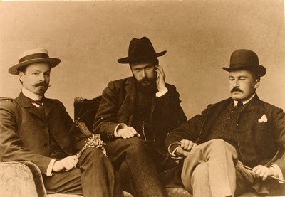 Konstantin Balmont, Sergei Poliakov en Modest Durnov, Russische dichters, 1904 door Unbekannt