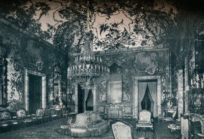 Grote salon met porseleinen plafond, Koninklijk Paleis, Madrid, c1927 door Unbekannt