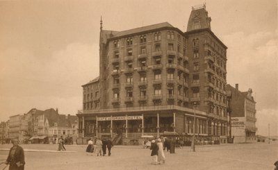 Le Grand Hotel, c1900 door Unbekannt