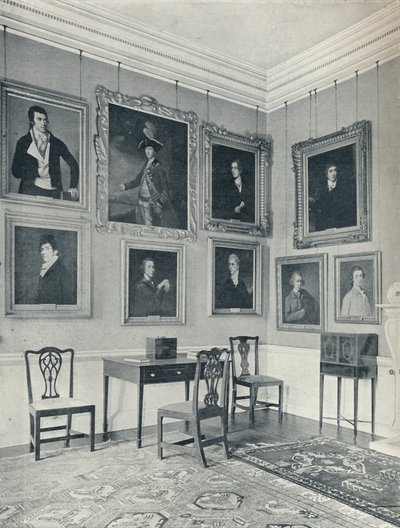Vertrekkende portretten in de salon, 1926 door Unbekannt