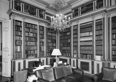Bibliotheek, Britse Ambassade Hotel de Charost, 39 Rue de Fauborg Saint Honore, Parijs, Frankrijk door Unbekannt