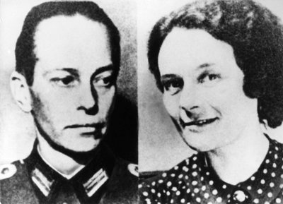 Luitenant Peter Yorck von Wartenburg en zijn vrouw Marion, ca. 1939-1944 door Unbekannt