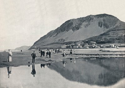 Llanfairechan - Het dorp en de Penmaenmawr-berg door Unbekannt