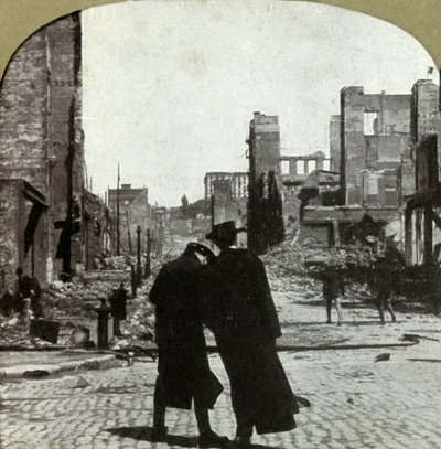 Kijkend naar het noordoosten vanaf de hoek van Sutter en Jones Sts., 1906 door Unbekannt