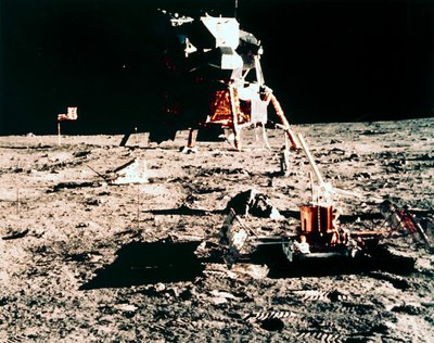 Bemande ruimtevlucht, VS, Apollo 11 maanexperimenten door Unbekannt