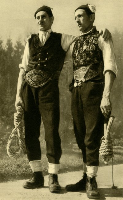 Mannen in traditionele kleding, Mühlviertel, Opper-Oostenrijk, ca. 1935 door Unbekannt
