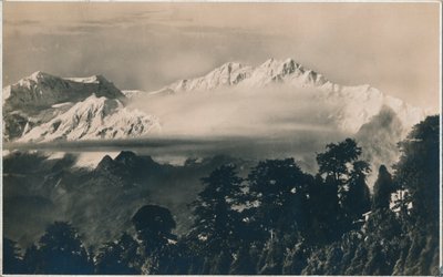 Machtige Kinchinjunga, ca. 1940 door Unbekannt