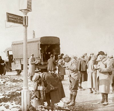 Mobiele keuken op de Voie Sacrée, Verdun, Noord-Frankrijk, ca. 1914-ca. 1918 door Unbekannt