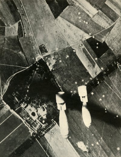 Meer Britse bommen op een door de vijand bezet vliegveld, 1939-1940, 1941 door Unbekannt