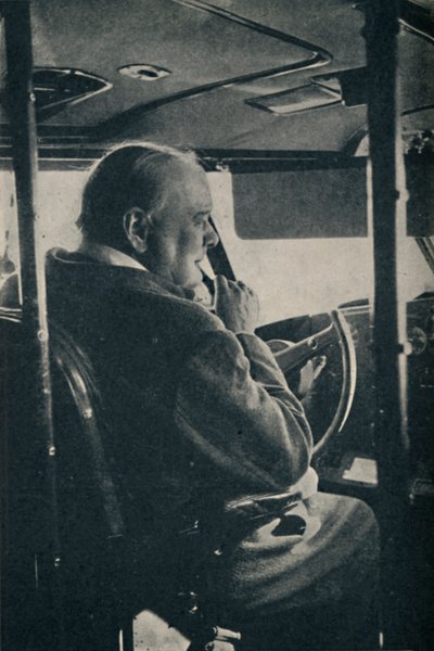 Mr. Churchill met de R.A.F. - aan de besturing van de vliegende boot Berwick, 1942, 1945 door Unbekannt