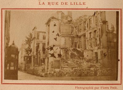 Gemeente van Parijs (1871): uitzicht op de verwoeste gebouwen in de rue de Lille in Parijs in mei 1871. Fotografie van Pierre Pepetit door Unbekannt