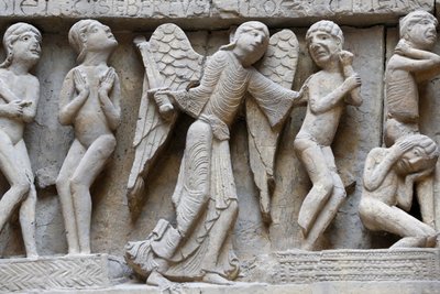 Nationaal Museum van Franse monumenten. Saint Lazare kathedraal, Autun. Westelijke gevel. Het Laatste Oordeel. Gipsafgietsel. Close-up, Parijs, Frankrijk door Unbekannt
