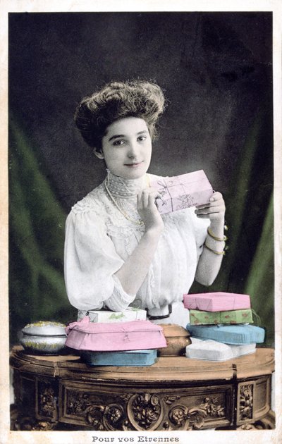 Nieuwjaarsgeschenk, Franse ansichtkaart, c1900 door Unbekannt