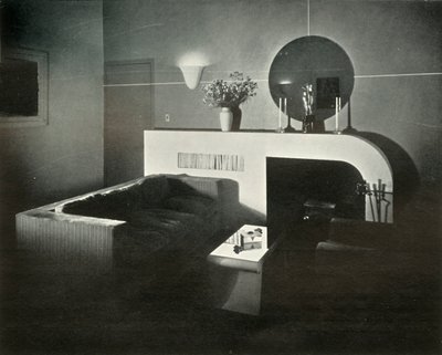 Penthouse in New York van Raymond Loewy, ontworpen door hemzelf - Open haard, 1937 door Unbekannt