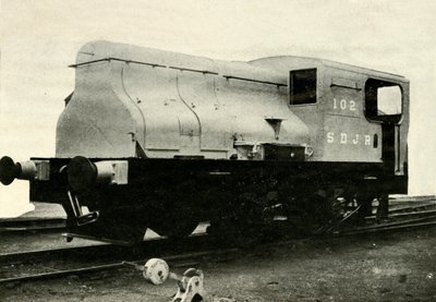 Een van de twee Sentinel rangeerlocomotieven die de mijnsporen bij Radstock rangeren, ca. 1930 door Unbekannt