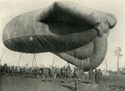 Een van onze observatieballonnen, 1919 door Unbekannt