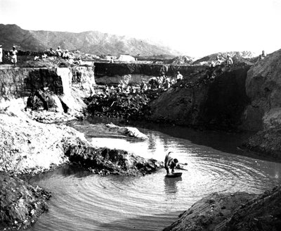 Dagbouwmijn, Korea, 1900 door Unbekannt