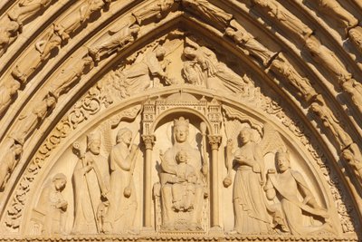 Notre Dame kathedraal westvleugel: Sint Anna