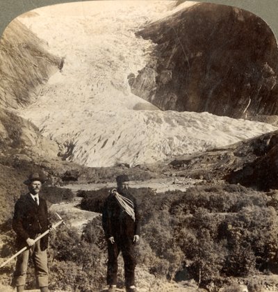 Gevaarlijke Brigsdal-gletsjer, een van de grootste in heel Noorwegen, ca. 1905 door Unbekannt