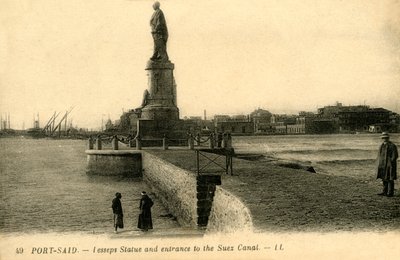 Port Said - Lesseps Standbeeld en ingang van het Suezkanaal door Unbekannt