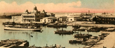 Port Said - De ingang van het kanaal en kantoren van de maatschappij, ca. 1918-1939 door Unbekannt