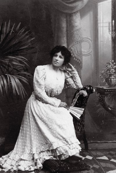 Portret van Antonina Dronk, ca. 1900-1908 door Unbekannt