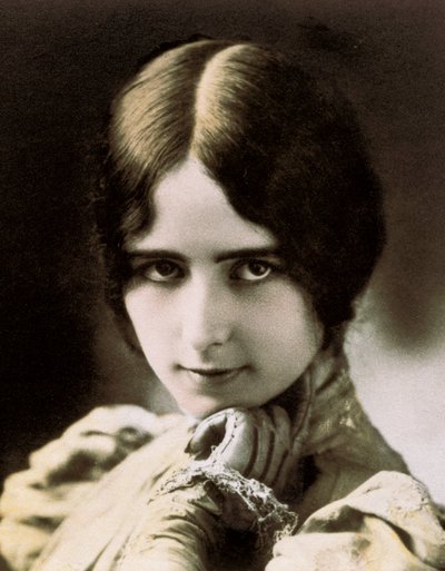 Portret van Cleo de Merode. Foto, ca. 1900 door Unbekannt