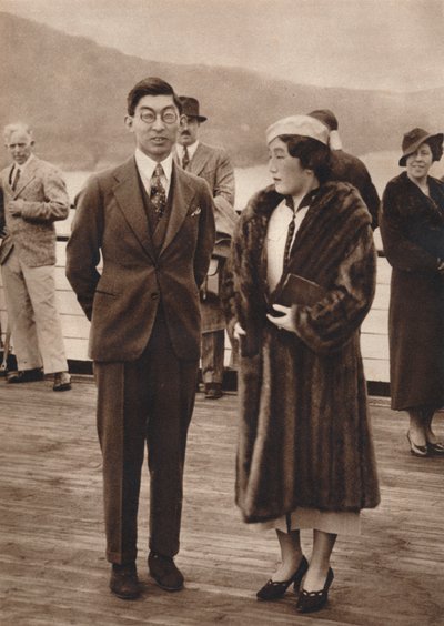 Prins en prinses Chichibu arriveren op de Queen Mary, 12 april 1937 door Unbekannt