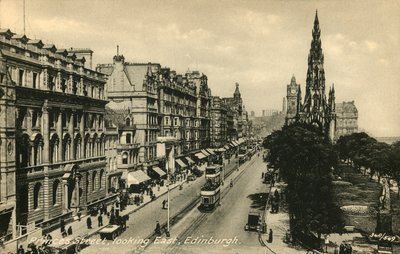 Princes Street Kijkend naar het Oosten, Edinburgh, c1920s door Unbekannt