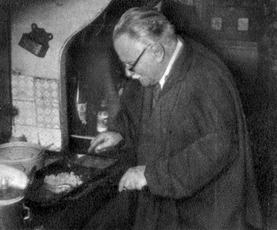 Prosper Montagne, Franse chef en auteur, 1932 door Unbekannt
