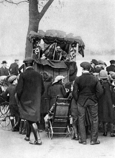 Punch en Judy show in Putney, Londen, 1926-1927 door Unbekannt